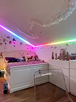 SelenaBee online show from October 2025 07:51:01 AM