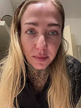 ElenaHaze online show from December 2024 08:09:02 AM