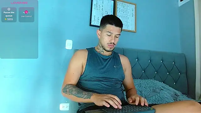 mateoreal1 online show from March 2026 12:00:01 PM