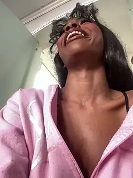 adaraSmiith online show from December 2024 05:59:01 PM