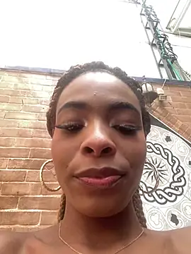 adaraSmiith online show from January 2025 06:03:02 PM