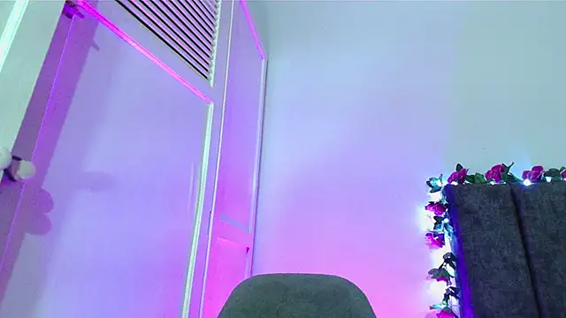 EmilyMeoww online show from February 2025 10:36:02 PM