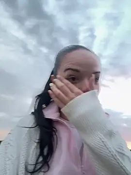 Vanesskaa online show from September 2025 05:40:02 PM