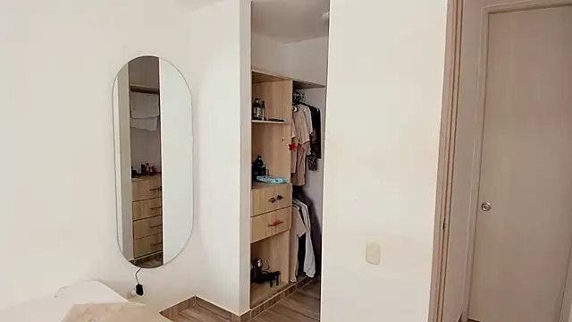 rose scottt online show from November 2025 05:34:02 PM