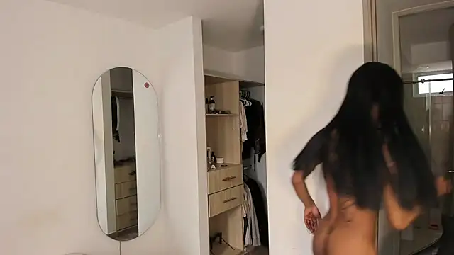 rose scottt online show from April 2026 09:18:02 PM