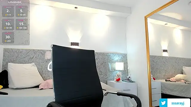 Snapshot of Saraycum chatting on January 2025 07:44:02 PM Saraycum online show from January 2025 07:44:02 PM