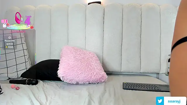 Snapshot of Saraycum chatting on March 2025 11:05:01 PM Saraycum online show from March 2025 11:05:01 PM