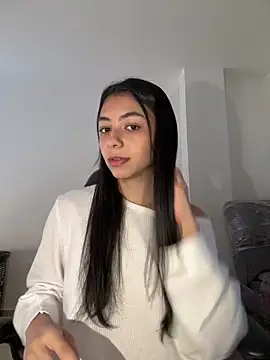 Liissa cute  online show from October 2025 07:00:01 PM