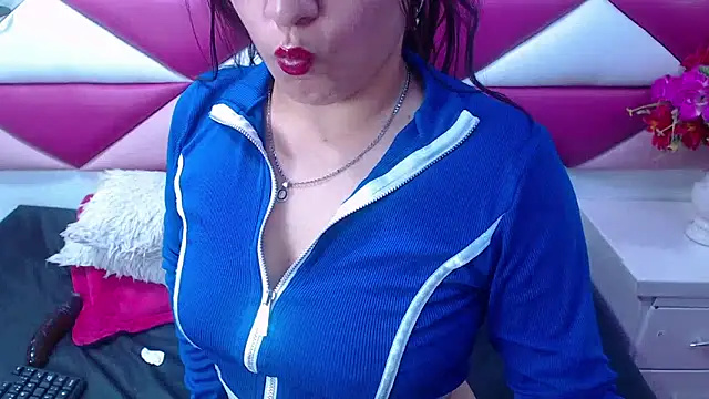 MariaClay online show from March 2025 05:38:02 PM