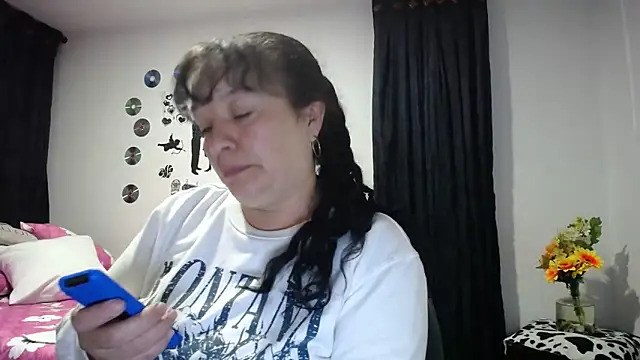 Sweeetness Milf online show from November 2025 01:49:02 AM