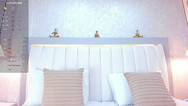 afrodytasky  online show from September 2025 11:58:01 AM