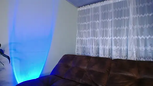 Snapshot of peyton_golden1 chatting on March 2025 01:02:02 AM peyton golden1 online show from March 2025 01:02:02 AM