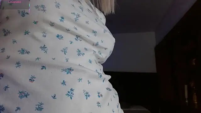 peyton golden1 online show from March 2026 03:13:01 AM