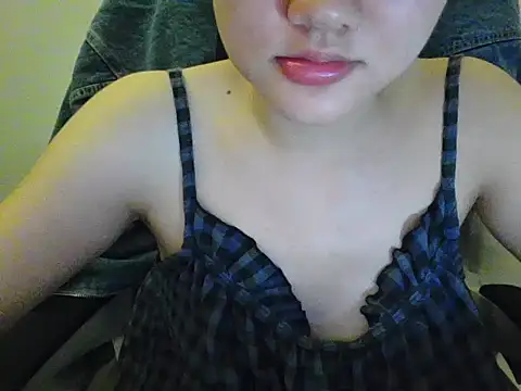 Yin-girl online show from September 2025 05:04:01 PM