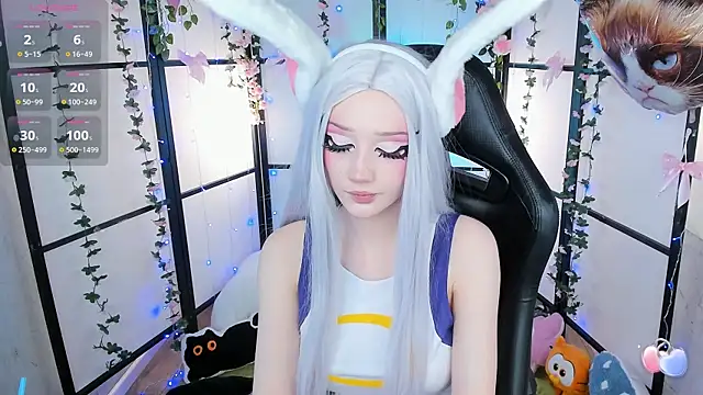 LilithLin online show from November 2025 11:38:01 PM