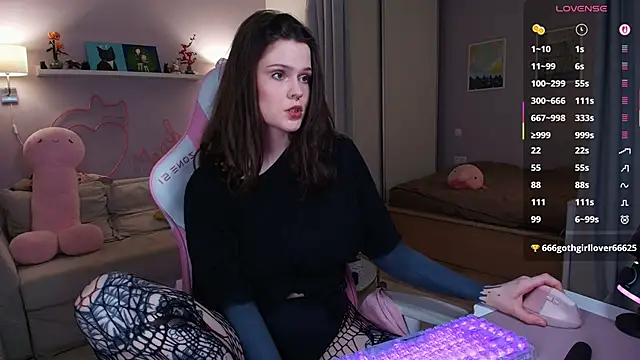 lisa moonlight online show from October 2025 08:48:02 AM