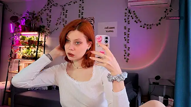 Snapshot of Your_Corvus chatting on February 2026 09:08:01 AM Your Corvus online show from February 2026 09:08:01 AM