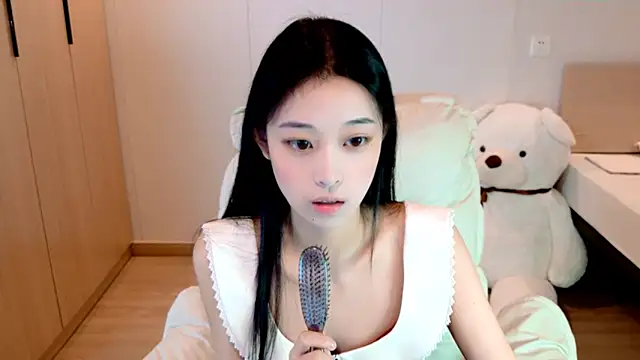 Xueb J online show from November 2025 11:49:02 AM