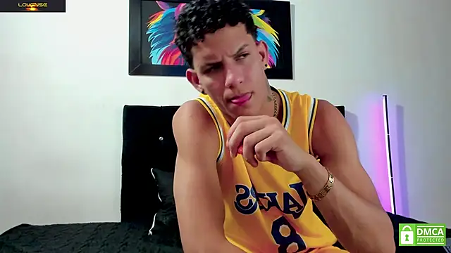 Noha white online show from April 2026 07:41:01 PM