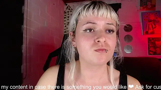 NEXT DOOR GIRL  online show from February 2025 05:09:02 AM