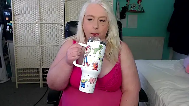 MatureVixen online show from March 2025 12:09:02 PM