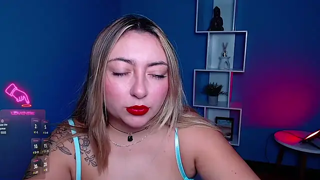 Snapshot of miaawild chatting on December 2024 12:33:01 PM miaawild online show from December 2024 12:33:01 PM