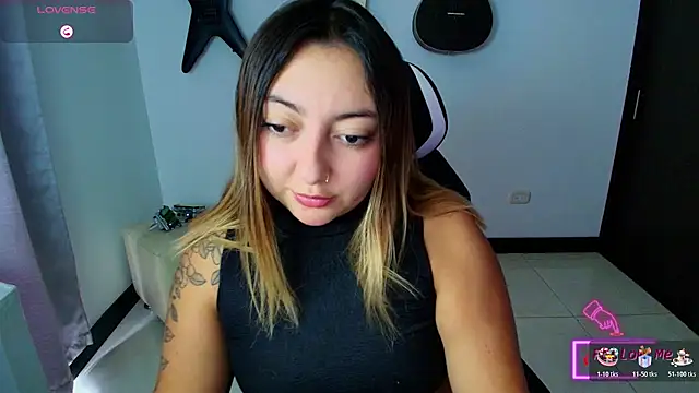 Snapshot of miaawild chatting on October 2025 06:41:02 PM miaawild online show from October 2025 06:41:02 PM