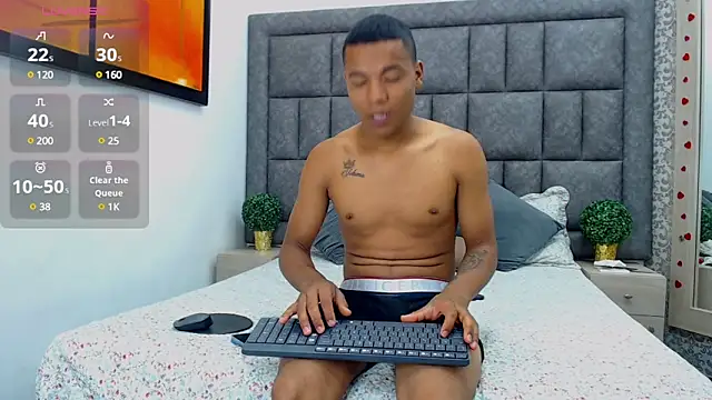 LiamsyAllison online show from March 2025 02:02:02 PM