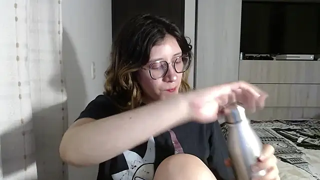 mariana124- online show from December 2024 06:03:02 PM