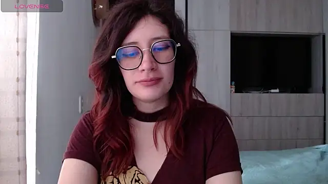 mariana124- online show from February 2025 03:47:01 PM