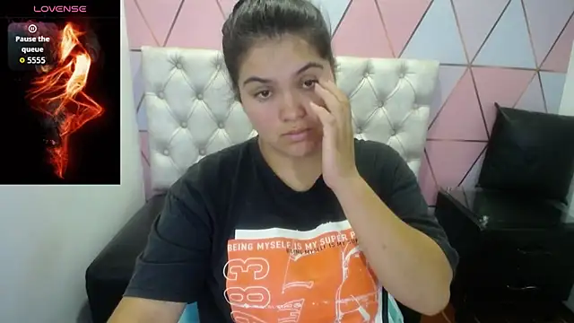 Marinasexxx online show from October 2025 08:33:01 PM