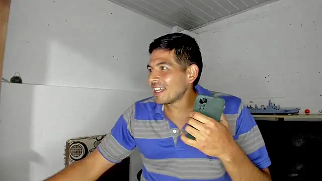 Himoreno25 online show from January 2025 05:33:01 AM