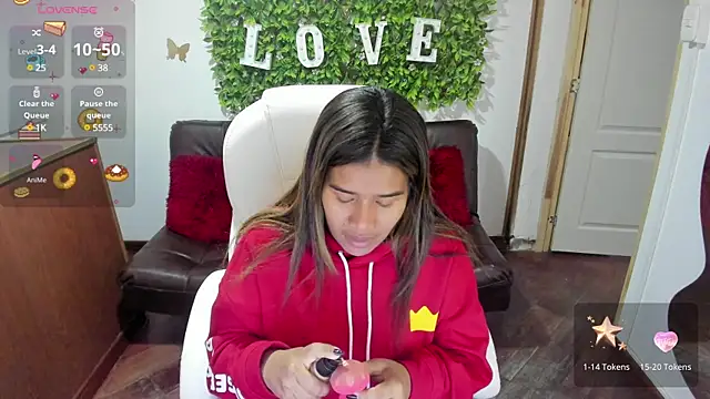 Enma  clark online show from December 2024 03:14:02 AM