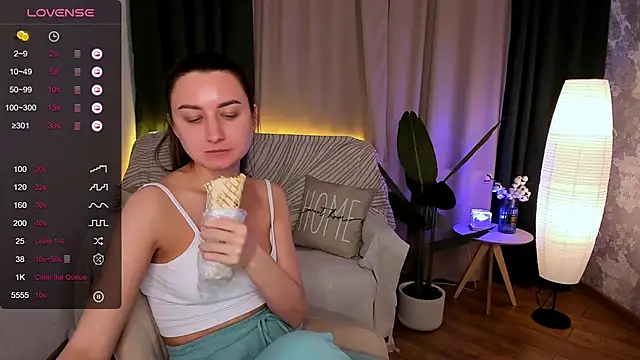 annacooleman online show from December 2024 05:32:01 AM