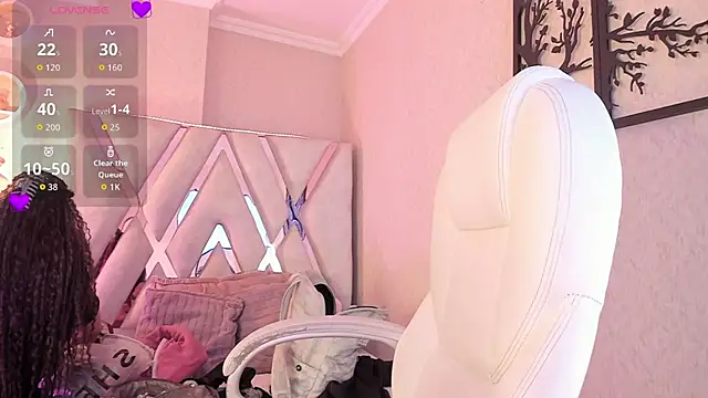 Punkys  online show from April 2026 08:20:02 PM