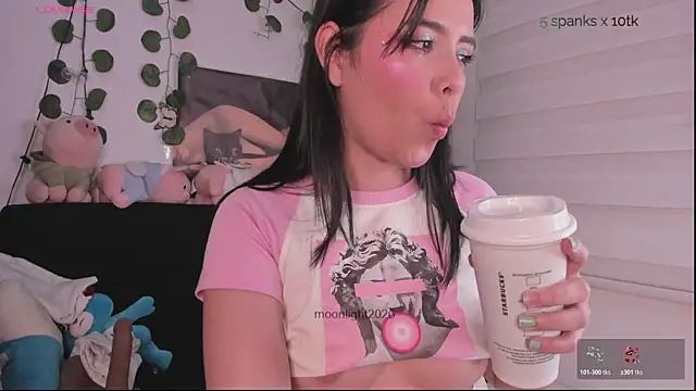 moonliiiight1 online show from January 2026 12:04:01 AM