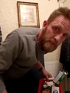 otterlover123 online show from February 2026 07:32:01 PM