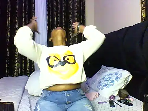 Candii wet  online show from September 2025 08:00:02 PM