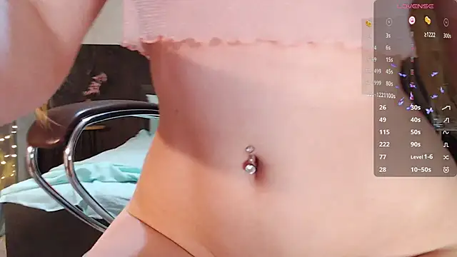 Snapshot of Cutie_Annie chatting on January 2025 04:47:01 AM Cutie Annie online show from January 2025 04:47:01 AM