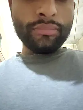 Snapshot of PRIYANHU@xh chatting on April 2026 04:41:01 AM PRIYANHUxh online show from April 2026 04:41:01 AM