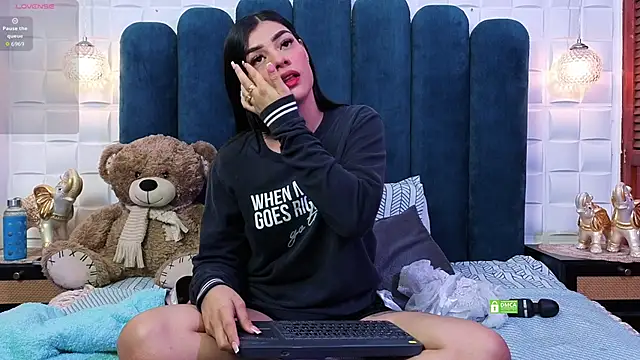 Snapshot of Maguy_Mistress chatting on February 2026 12:01:01 PM Maguy Mistress online show from February 2026 12:01:01 PM