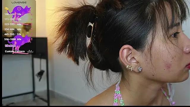 Snapshot of AlessiaVix chatting on February 2025 05:04:02 PM AlessiaVix online show from February 2025 05:04:02 PM