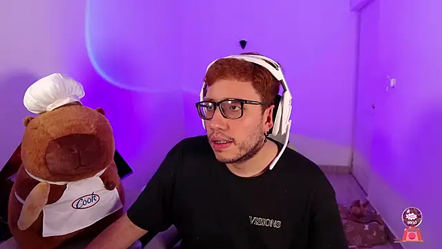 Snapshot of GioFran chatting on March 2026 04:24:02 PM GioFran online show from March 2026 04:24:02 PM