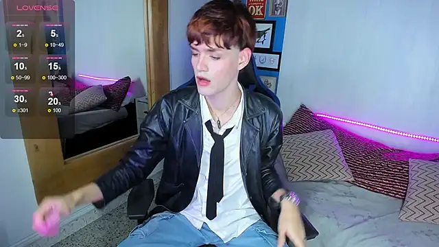 VladHellsing4 online show from February 2025 02:35:02 PM