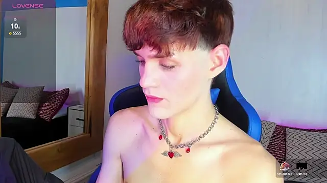 VladHellsing4 online show from February 2025 02:33:01 PM