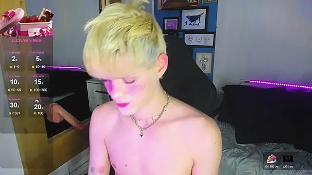 VladHellsing4 online show from December 2025 02:21:01 PM