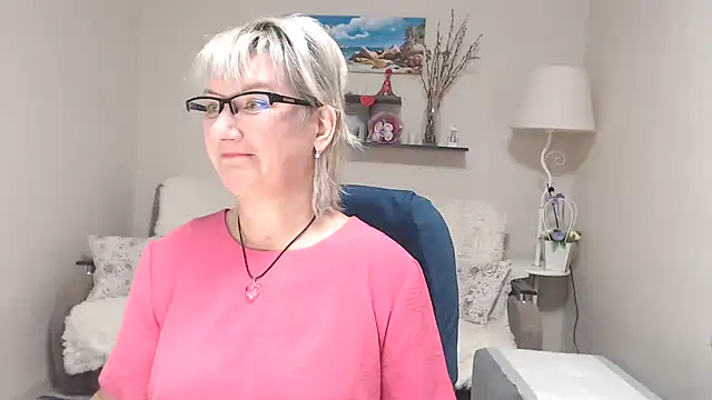 FleurMays online show from October 2025 05:50:01 AM