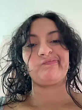 Snapshot of Ivannabreast_Official chatting on June 2026 08:26:01 PM Ivannabreast Official online show from June 2026 08:26:01 PM