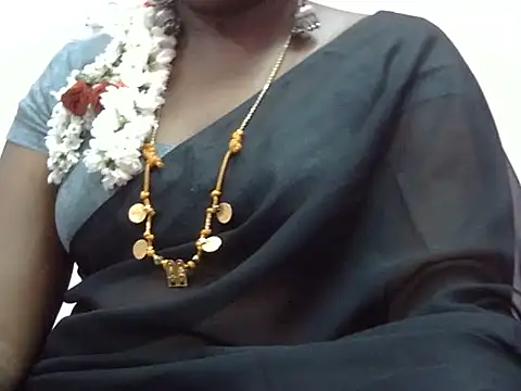 Snapshot of Hot_akshara chatting on February 2026 04:10:02 PM Hot akshara online show from February 2026 04:10:02 PM