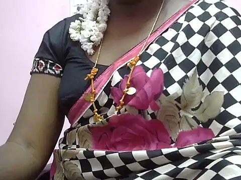 Snapshot of Hot_akshara chatting on February 2026 05:14:01 PM Hot akshara online show from February 2026 05:14:01 PM